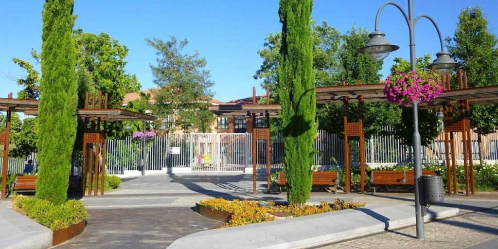 FV Broker Inmobiliario destaca la seguridad como uno de los beneficios de vivir en la zona noroeste de Madrid.