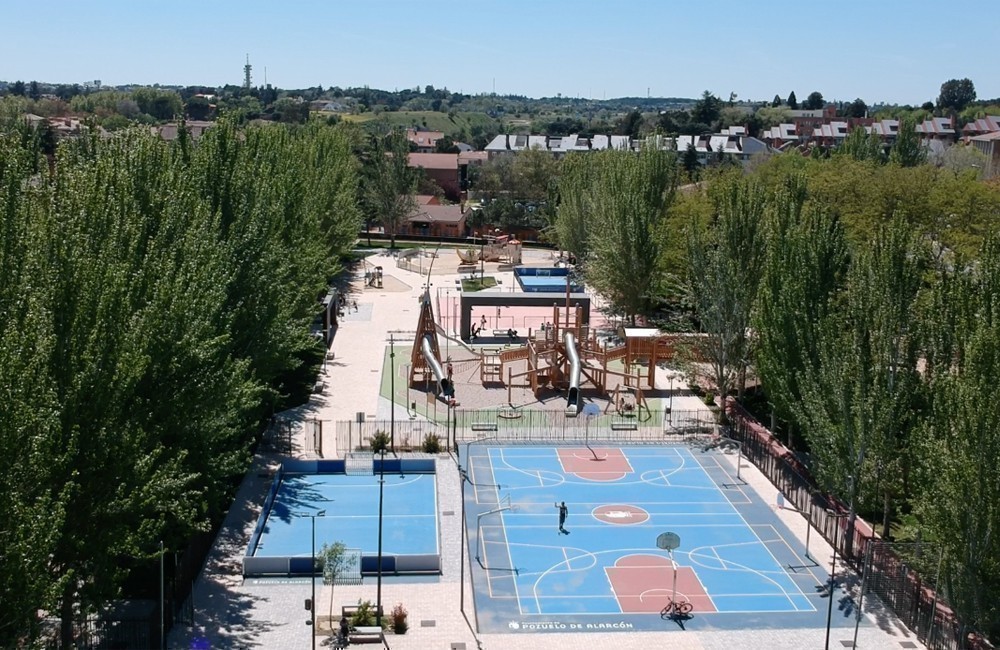 FV Broker Inmobiliario indica que el deporte es un motivo para vivir en Pozuelo de Alarcón. Hay muchas instalaciones de calidad para practicar el deporte que más te guste.
