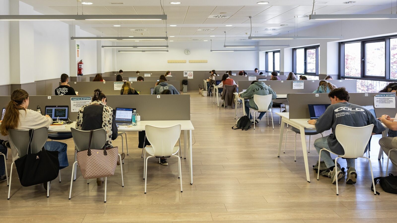 FV Broker Inmobiliario indica que una parte fundamental del crecimiento es la educación en Pozuelo de Alarcón. Una buena formación ayuda en la comunidad.