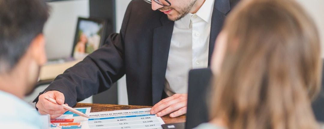 FV Broker Inmobiliario indica una de las 10 claves para elegir una agencia inmobiliaria: el tiempo dedicado a la cuenta del cliente.