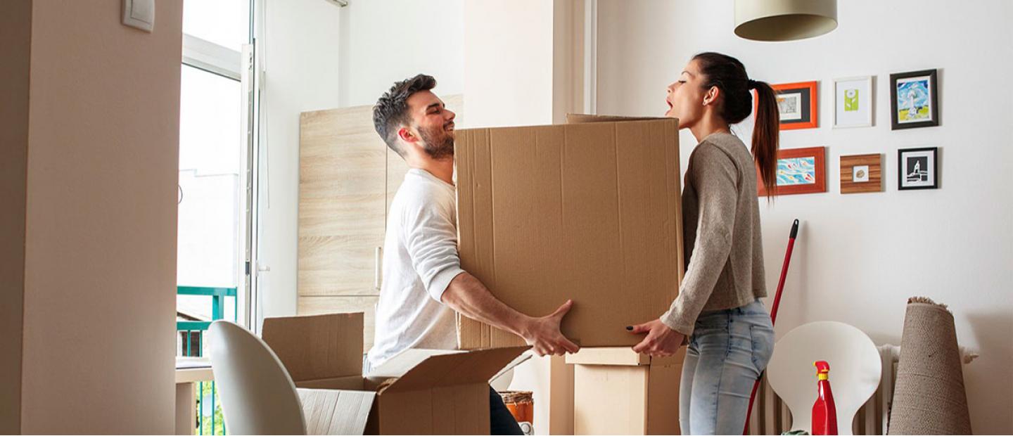 FV Broker Inmobiliario indica uno de los errores comunes al alquilar tu vivienda: un contrato que no especifica las condiciones del alquiler.