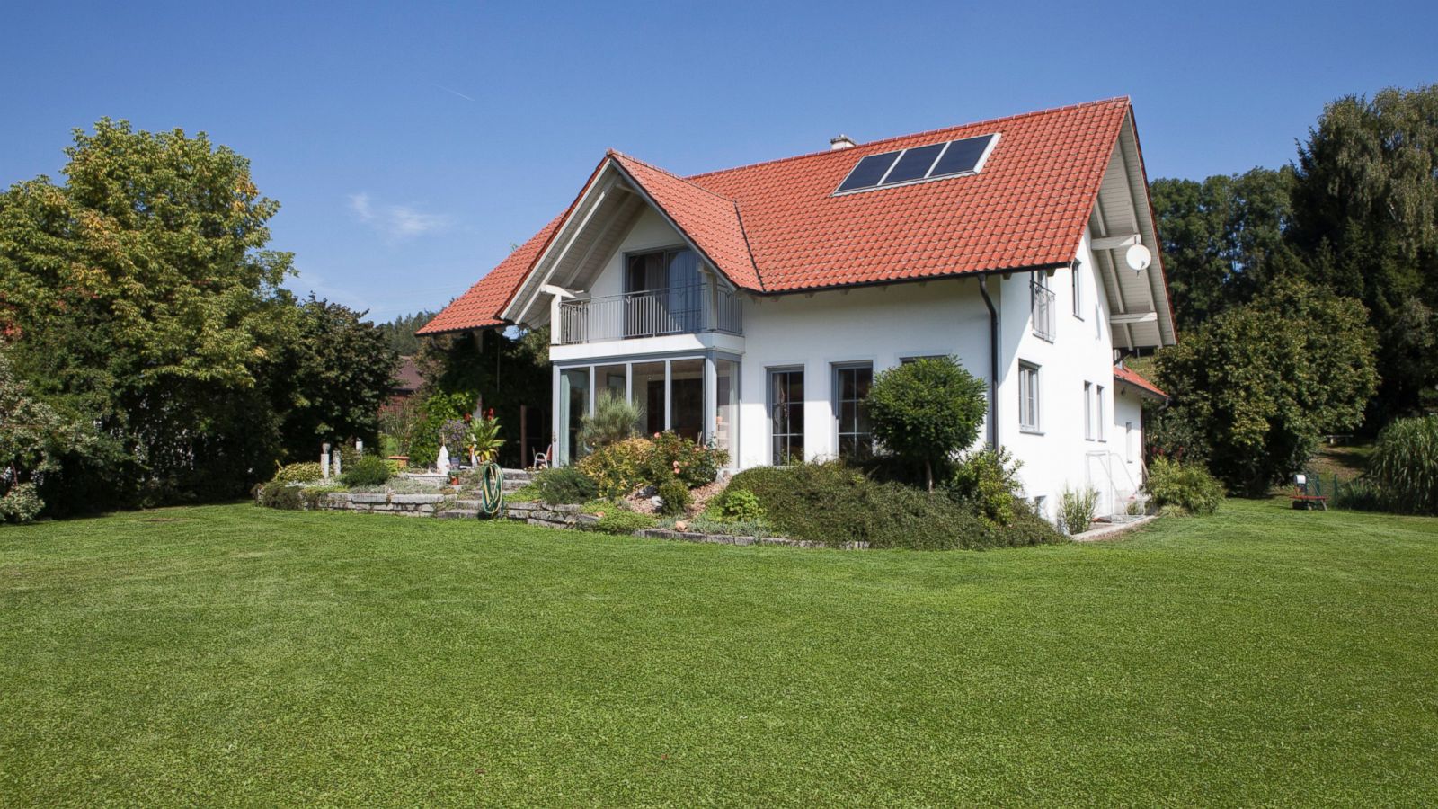 FV Broker Inmobiliario recomienda conocer el proceso legal sobre la herencia de una vivienda. Es la forma de prevenir y evitar problemas legales.