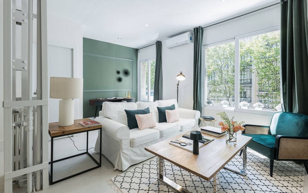 FV Broker Inmobiliario indica uno de los errores frecuentes al alquilar tú casa: no redactar un contrato en condiciones.