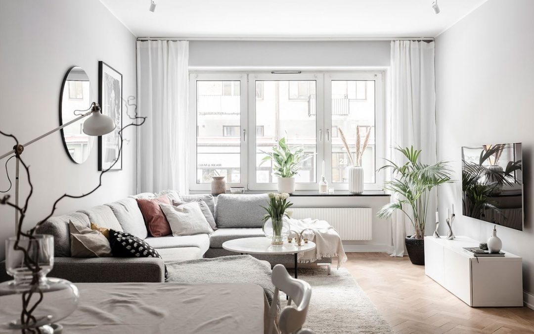 ¿Cómo mejorar los espacios de tu vivienda? FV Broker Inmobiliario recomienda un experto de home staging para crear un ambiente más acogedor.